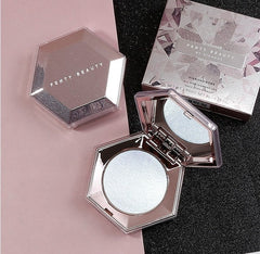 Heart Shaped Love Light Highlighting Illuminator Glow Makeup
