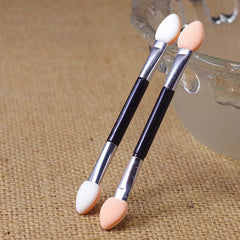 Double-End Eyeshadow Brush