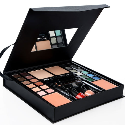Brooklyn Born Exclusive 39pcs Make-Up Kit